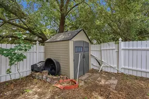 504 Jessamine Dr, Davenport, FL 33837 - Photo 42