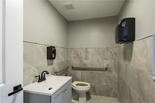 1408 Magellan Cir, Orlando, FL 32818 - Photo 50