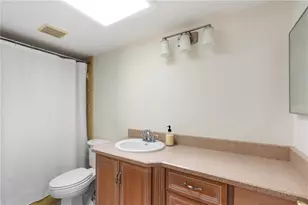 1408 Magellan Cir, Orlando, FL 32818 - Photo 16