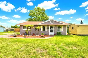 142 Martha Dr, Lake Wales, FL 33898 - Photo 1