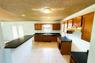 415 3rd St W, Zolfo Springs, FL 33890 - Photo 8