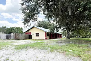 415 3rd St W, Zolfo Springs, FL 33890 - Photo 2