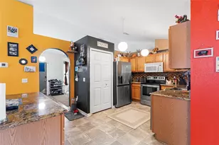 5872 Royal Hills Cir, Winter Haven, FL 33881 - Photo 10