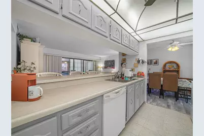 121 La Casa #5, Lake Wales, FL 33898 - Photo 4