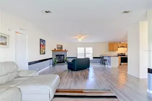 202 Waverly Loop, Lake Wales, FL 33859 - Photo 4