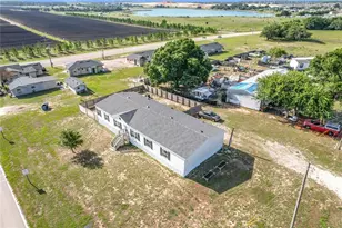 202 Waverly Loop, Lake Wales, FL 33859 - Photo 2