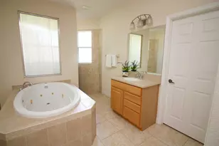 220 Hartridge Hills Dr, Winter Haven, FL 33881 - Photo 34