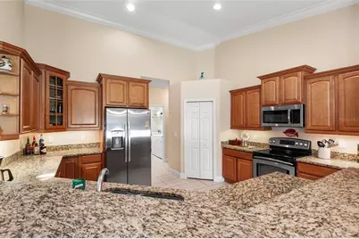 220 Hartridge Hills Dr, Winter Haven, FL 33881 - Photo 4