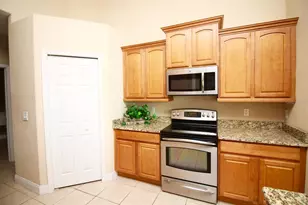 220 Hartridge Hills Dr, Winter Haven, FL 33881 - Photo 22