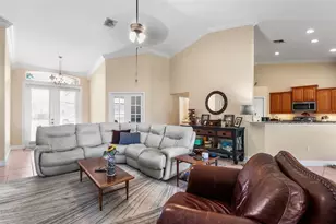 220 Hartridge Hills Dr, Winter Haven, FL 33881 - Photo 12