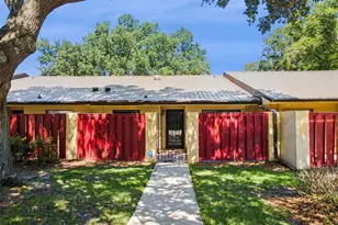 664 Clubhouse Rd, Winter Haven, FL 33884 - Photo 1