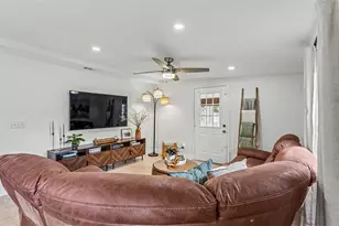 7003 Sheffield Dr, Lakeland, FL 33810 - Photo 14
