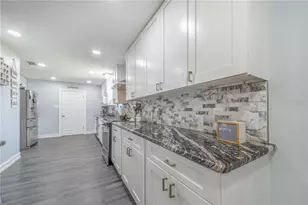 2426 View Way, Lakeland, FL 33810 - Photo 12