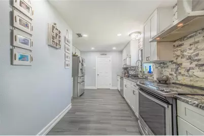 2426 View Way, Lakeland, FL 33810 - Photo 12