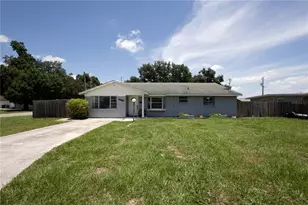 2095 W Hartridge Terrace, Winter Haven, FL 33881 - Photo 1