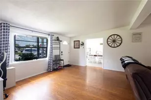 2095 W Hartridge Terrace, Winter Haven, FL 33881 - Photo 2