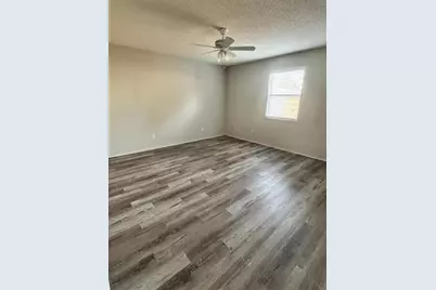 188 Rebecca Drive NE, Winter Haven, FL 33881 - Photo 4