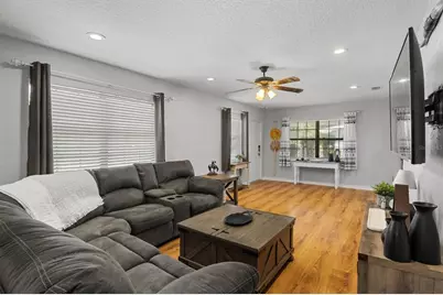 683 E Brookins Avenue, Eagle Lake, FL 33839 - Photo 12