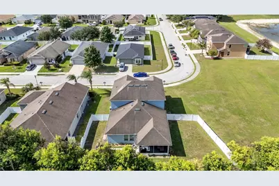 1358 Windward Oaks Loop, Auburndale, FL 33823 - Photo 10