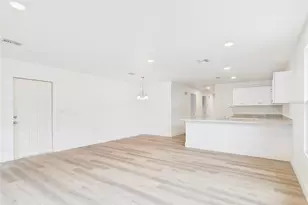 638 W 7th St, Lakeland, FL 33805 - Photo 4