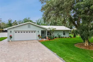 864 Redwood Way, Lake Wales, FL 33898 - Photo 2