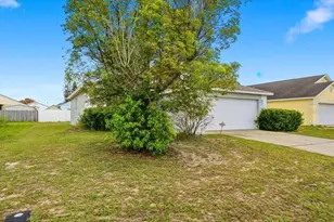 406 St Anns Dr, Winter Haven, FL 33884 - Photo 2