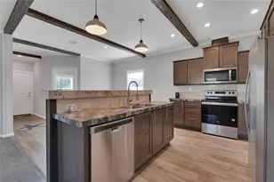 25294 Canterbury Dr, Lake Wales, FL 33898 - Photo 2