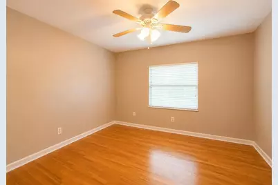 702 Avenue H NE, Winter Haven, FL 33881 - Photo 10