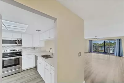 515 Leffingwell Avenue #116, Ellenton, FL 34222 - Photo 10