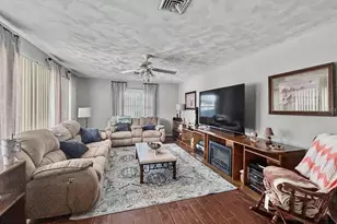 1826 6th St SE, Winter Haven, FL 33880 - Photo 8