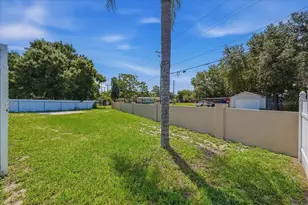 372 Lake Daisy Cir, Winter Haven, FL 33884 - Photo 46