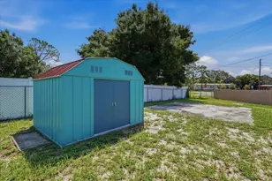 372 Lake Daisy Cir, Winter Haven, FL 33884 - Photo 48