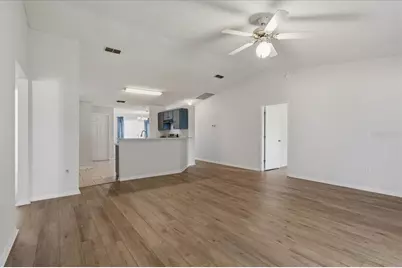 372 Lake Daisy Cir, Winter Haven, FL 33884 - Photo 16