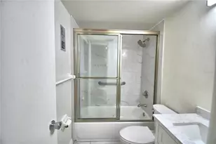 333 Lake Howard Dr NW, Winter Haven, FL 33880 - Photo 24