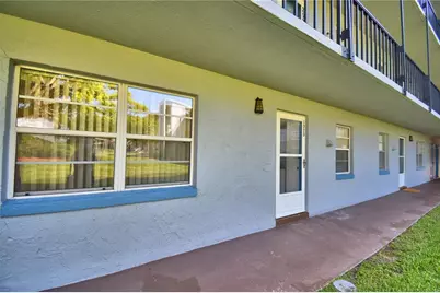 333 Lake Howard Dr NW #102D, Winter Haven, FL 33880 - Photo 2