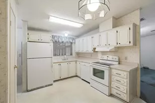 1794 Fox Hill Dr, Lakeland, FL 33810 - Photo 14