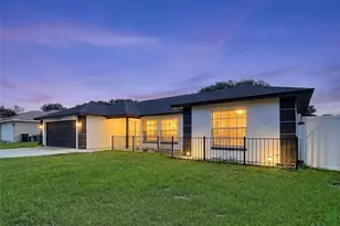 8017 Glenridge Ln, Lakeland, FL 33809 - Photo 2