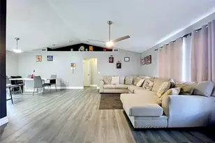8017 Glenridge Ln, Lakeland, FL 33809 - Photo 10