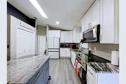 8017 Glenridge Lane, Lakeland, FL 33809 - Photo 18
