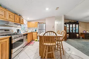 126 Bermuda Ct, Winter Haven, FL 33880 - Photo 8