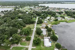 126 Bermuda Ct, Winter Haven, FL 33880 - Photo 2