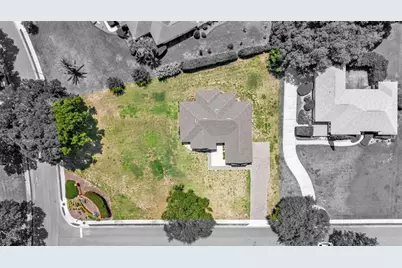 5701 Crestview Drive, Lady Lake, FL 32159 - Photo 4