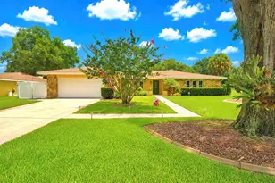 902 Crestview Dr, Auburndale, FL 33823 - Photo 4