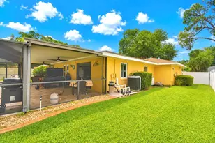902 Crestview Dr, Auburndale, FL 33823 - Photo 16