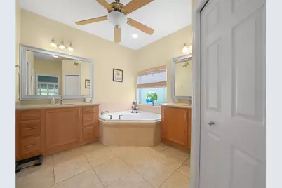 4052 Phoenician Way, Winter Haven, FL 33884 - Photo 18
