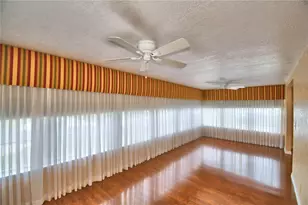 151 Holiday Ln, Auburndale, FL 33823 - Photo 8
