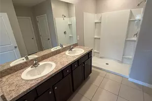 2822 NE 44th Rd, Ocala, FL 34470 - Photo 8