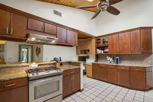 503 Clubhouse Dr, Lake Wales, FL 33898 - Photo 18