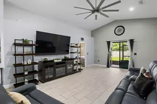 133 Crossing Dr, Lakeland, FL 33809 - Photo 18
