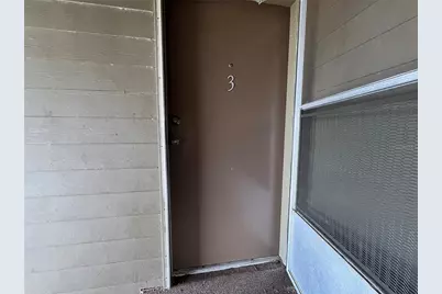423 E Sessoms Avenue #3, Lake Wales, FL 33853 - Photo 2